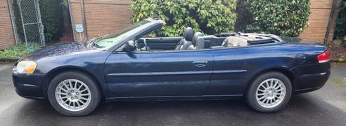 Photo 3 of 20 of 2004 Chrysler Sebring LXi
